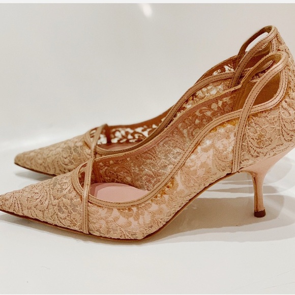 MIU MIU Nude Taupe Rose Lace Pointed Toe Heels size EU 40 - Picture 1 of 13